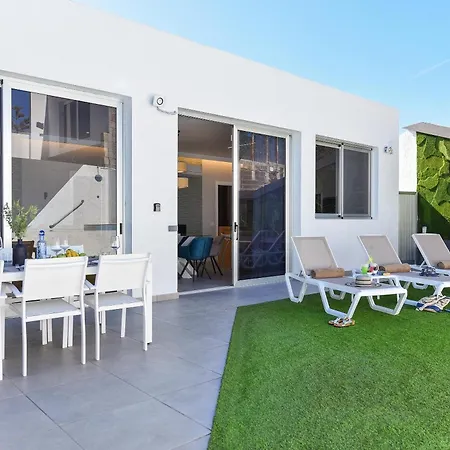 Salado Salobre, Gran Canaria Private Heated Pool Modern Luxury Tranquil Getaway Вилла