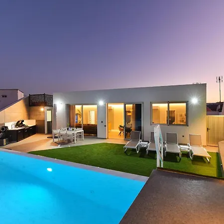 Salado Salobre, Gran Canaria Private Heated Pool Modern Luxury Tranquil Getaway * Лас-Пальмас-де-Гран-Канария